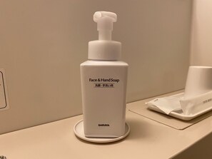 Équipements de salle de bain