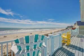 Upper Level Oceanfront Deck