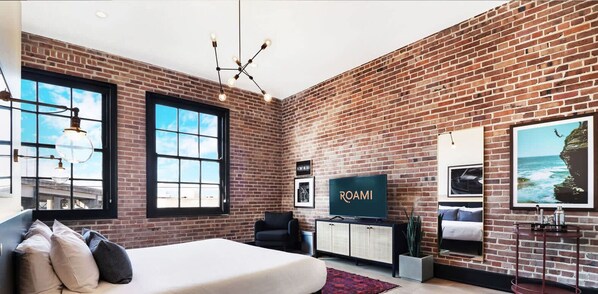 Welcome to The Lola by Roami!