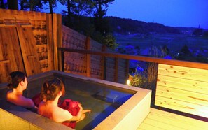 Open-air bath