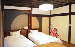 Bedroom (Twin/Sazanami)