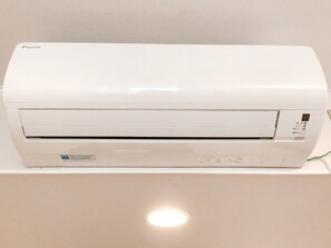 ・[Air conditioner] Individual air conditioning is available in all guest rooms