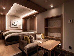 ・[Karaoke room (smoking)] Warm room with calm wood grain interior