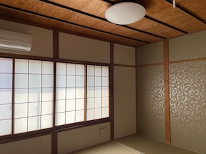 Japanese-style room is sunny
