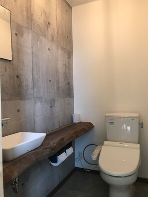 toilet