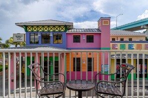 Harbor20House20207-10
