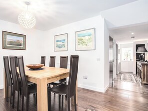 Dining room | Fieldview - Blinkbonny Cottages, Auchtermuchty