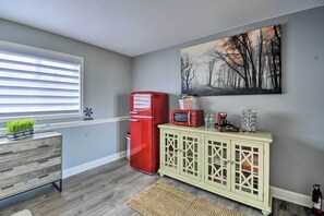 Kitchenette | Keurig & K-Cups