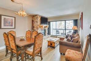 Living Room | Access to Community Amenities | Fireplace (Decorative Only)