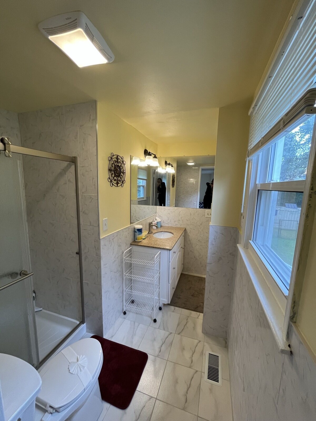 Entire 3 bedrooms/2 bathrooms fence yard, near Costco, Sam’s