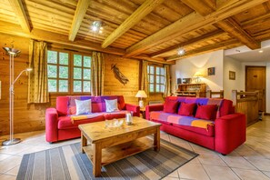 Living with terrace access