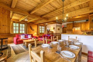 Dining space for 8 and terrace access