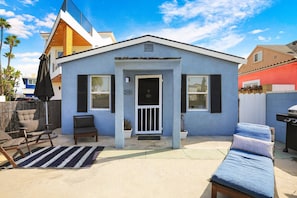 A classic 1960's Newport Beach cottage that is 2 blocks from the surf and sand is waiting for you!