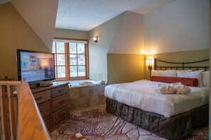 In the cozy loft upstairs, the sumptuous king-sized bed will ensure you get a great night's sleep.