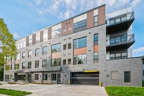 All of our units are one-of-a-kind; decor and floor plan may vary from the photos shown