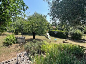 Jardin, jeux d'enfants
