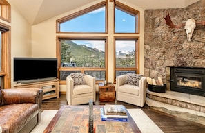 Living Room, Indoors, Room, Furniture, Couch