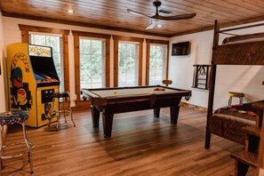 Hardwood, Furniture, Room, Indoors, Flooring