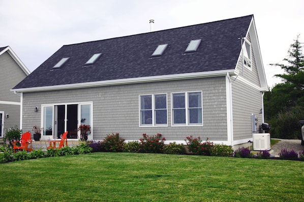 Guest House 2/2 Jonesport, Maine with 2 levels - ocean front views 