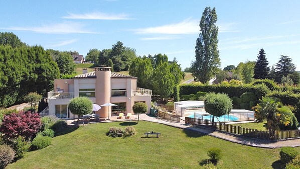 La Rotonde - maison, piscine et jardin