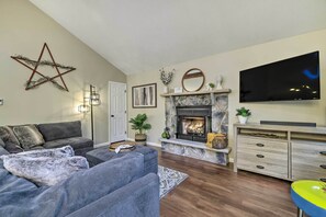 Living Room | Smart TV | Window A/C