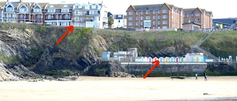 Photo showing location of Seaside(left arrow) and Beach Hut (right arrow) 