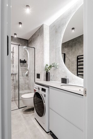 Bain