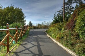 Entrance to Alpine Chalets community