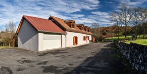 Maison indépendante tout confort pour 6 personnes, 3 chambres et grand extérieur