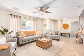 Bright and cozy living room