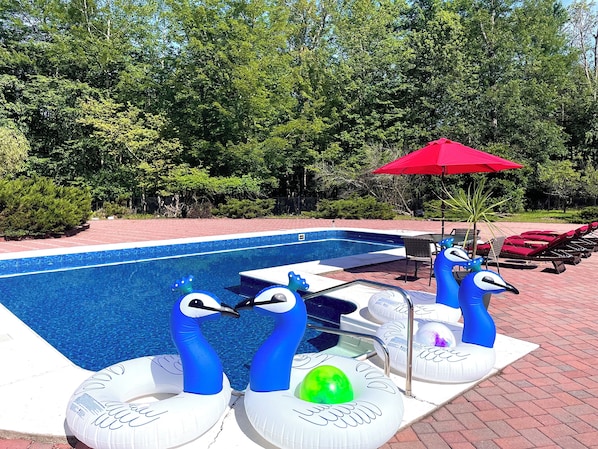 Private pool available all summer
