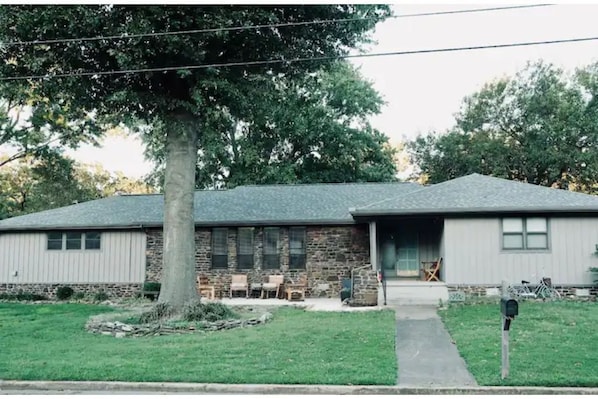 The Magnolia House