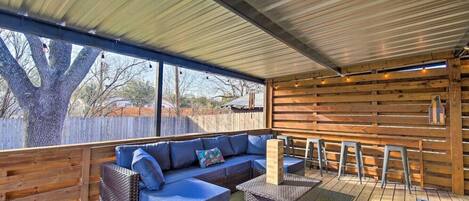 Perfect spot to unwind! Covered back deck.