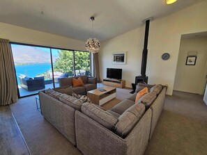 Lounge with Fireplace