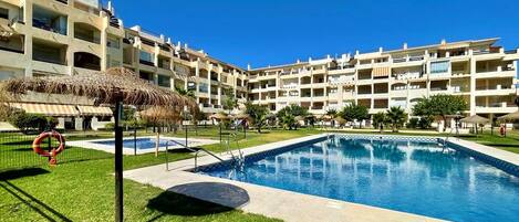 Holiday Home Swimming Pool