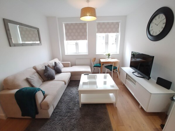 Living Room (1)