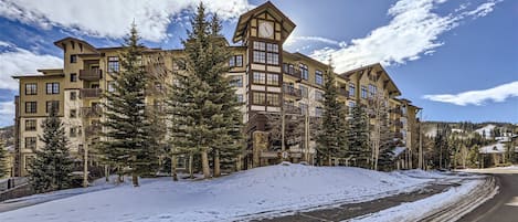 Passage Point Condos