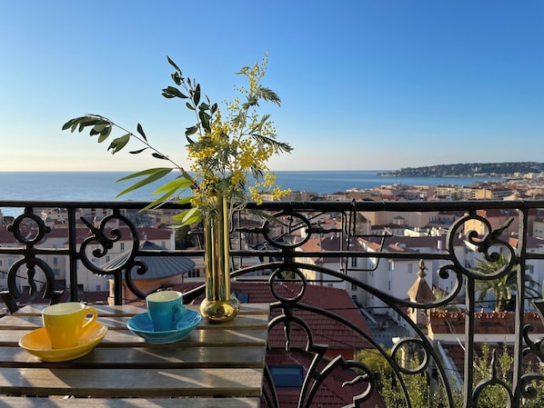 Best panoramic view in Menton from Mini balcony & only 200 meter to city center