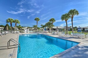 Country Club Villas Pool | Community Amenities Access