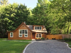 Brook Cottage occupies the east wing of a historic 1928 artist studio/residence
