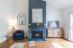 Living room with gas fireplace