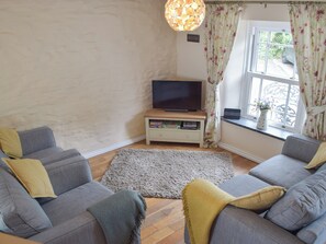 Living area | Guildford Bridge Cottage, Llangwm, near Haverfordwest