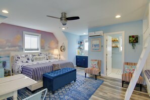 Studio | Keyless Entry | King Bed | Smart TV | Central A/C