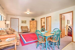 Living & Dining Area | Dishware & Flatware Provided