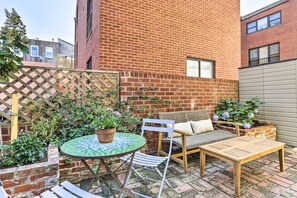 Private Patio | Garden