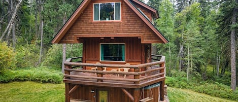 Enjoy a peaceful forest retreat at Beaver Lake Cabin.