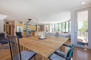 Great room (1)