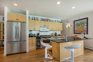 Kitchen island seating