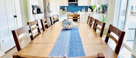 Kitchen / dining area