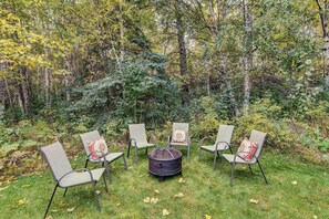 Fire Pit | Private Balcony | <6 Mi to Downtown